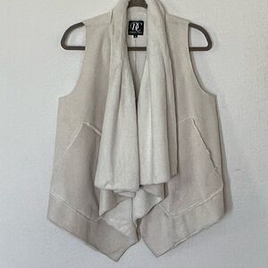 Women's Cream Faux Fur/Suede Vest